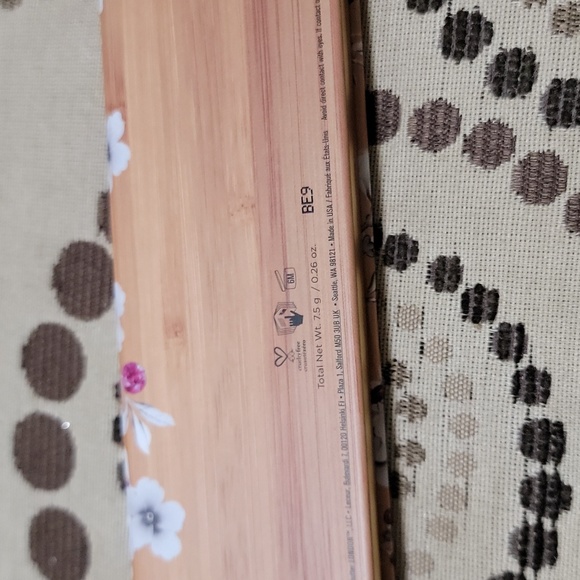 Butter London Natural Goddess Eyeshadow Palette - Picture 4 of 4